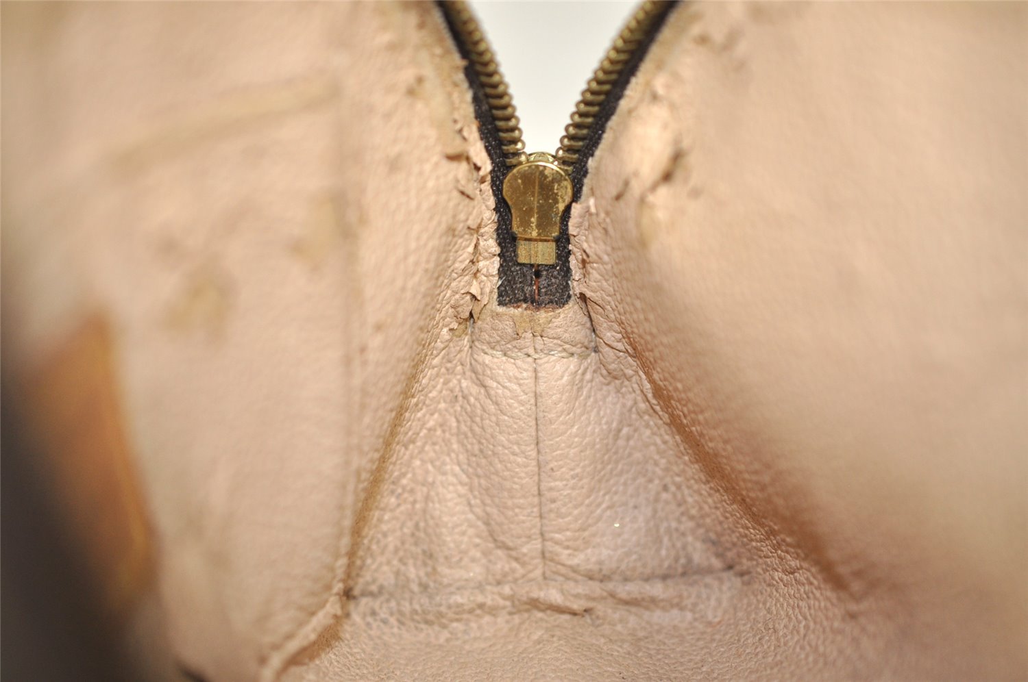 Authentic Louis Vuitton Monogram Pochette Cosmetic Pouch M47515 LV Junk 3795J