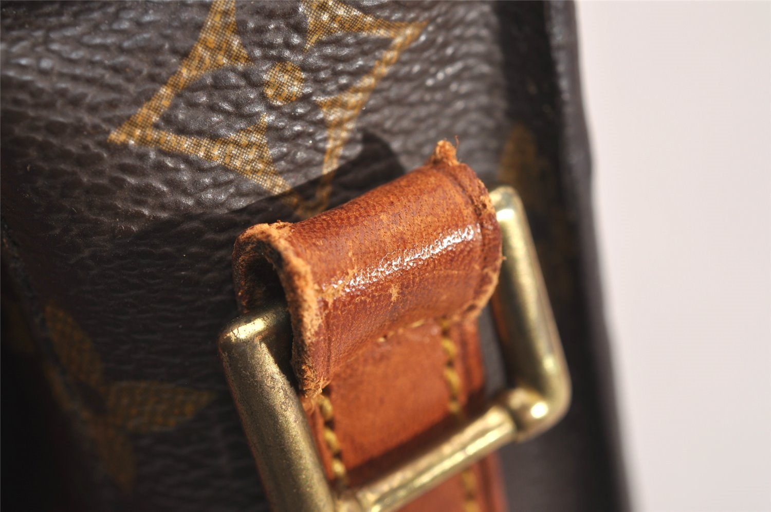 Authentic Louis Vuitton Monogram Saint Cloud MM M51243 Shoulder Bag Junk 3796J