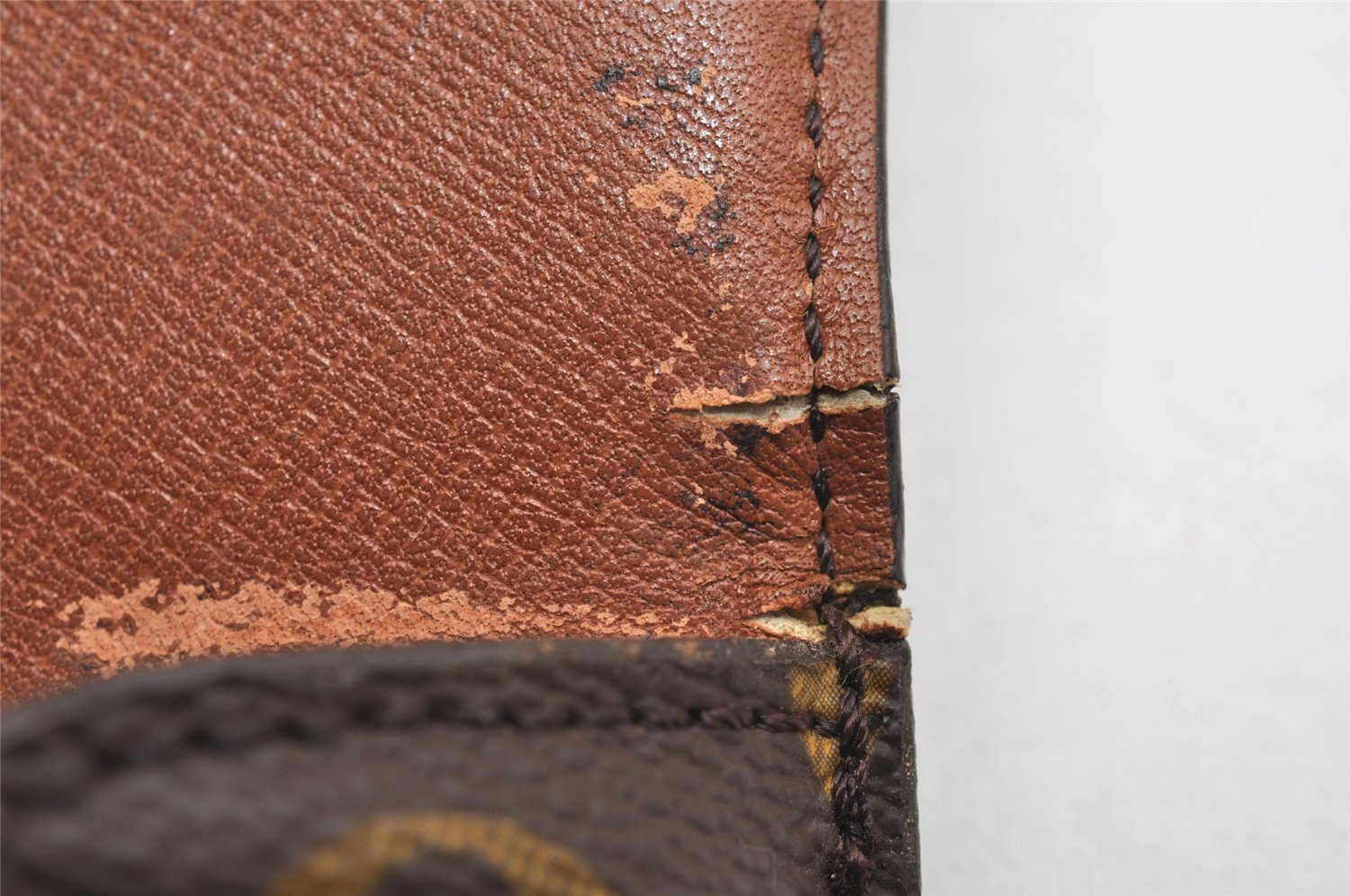 Authentic Louis Vuitton Monogram Saint Cloud MM M51243 Shoulder Bag Junk 3796J