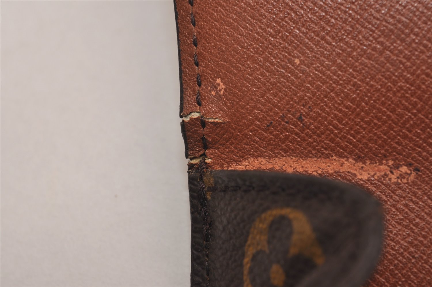 Authentic Louis Vuitton Monogram Saint Cloud MM M51243 Shoulder Bag Junk 3796J