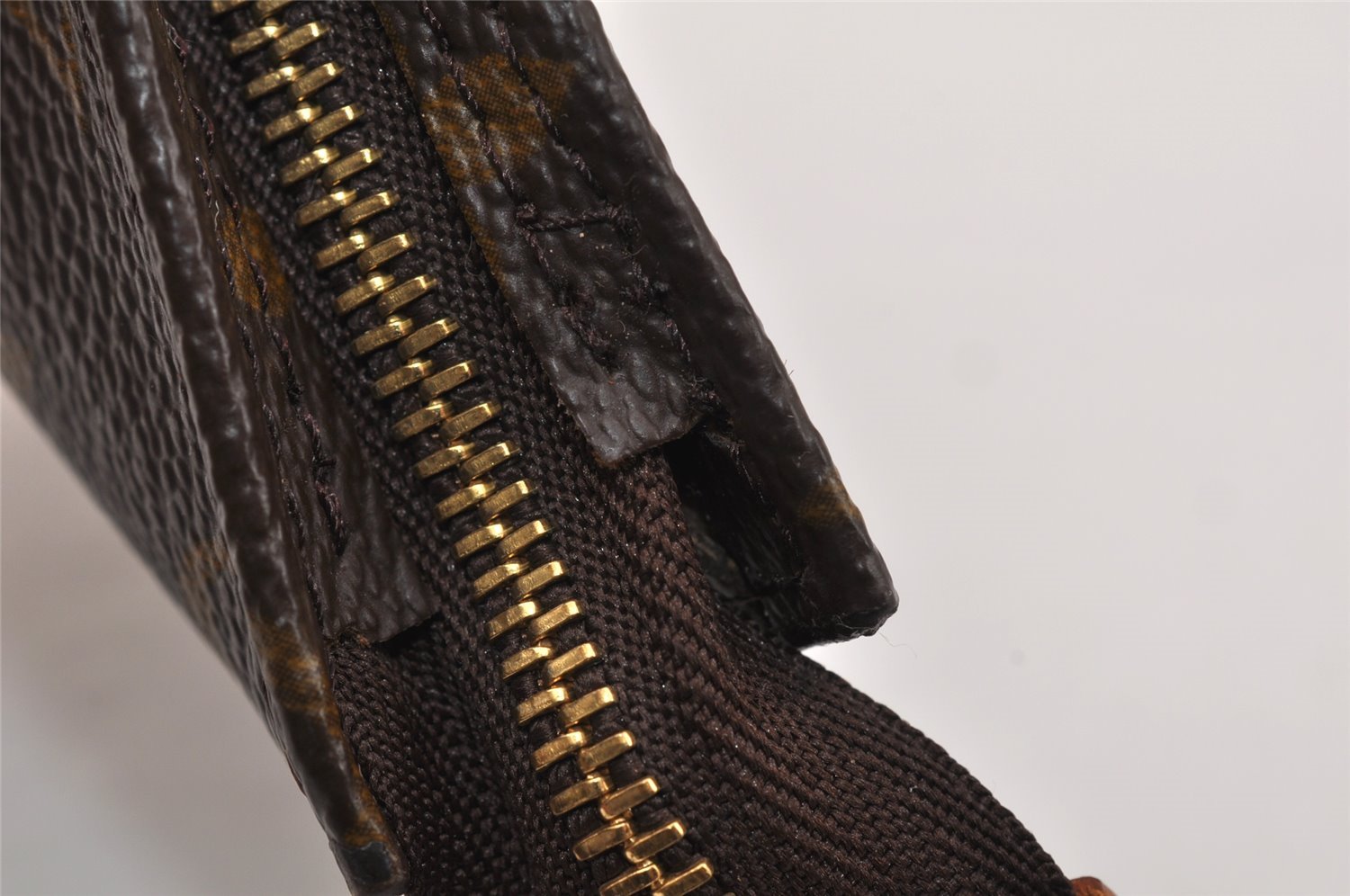 Authentic Louis Vuitton Monogram Pouch For Bucket PM LV 3796K