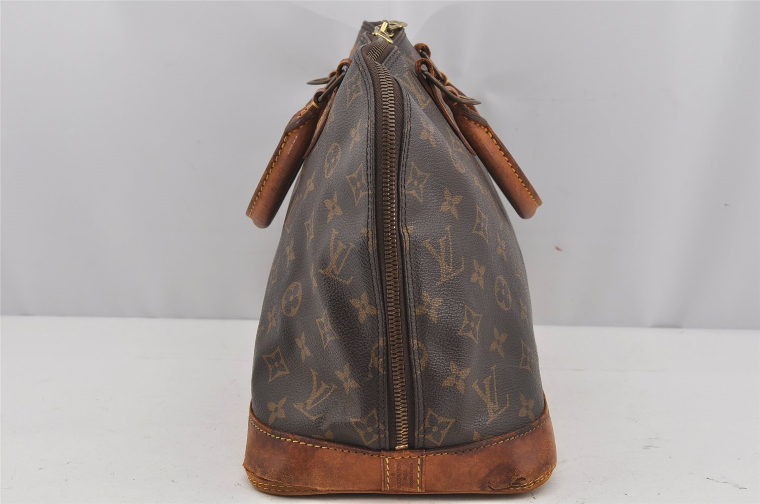 Authentic Louis Vuitton Monogram Alma Hand Bag Purse M51130 LV Junk 3797J