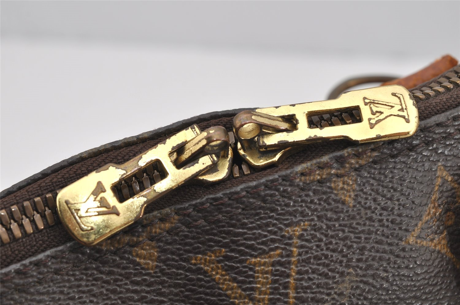 Authentic Louis Vuitton Monogram Alma Hand Bag Purse M51130 LV Junk 3797J