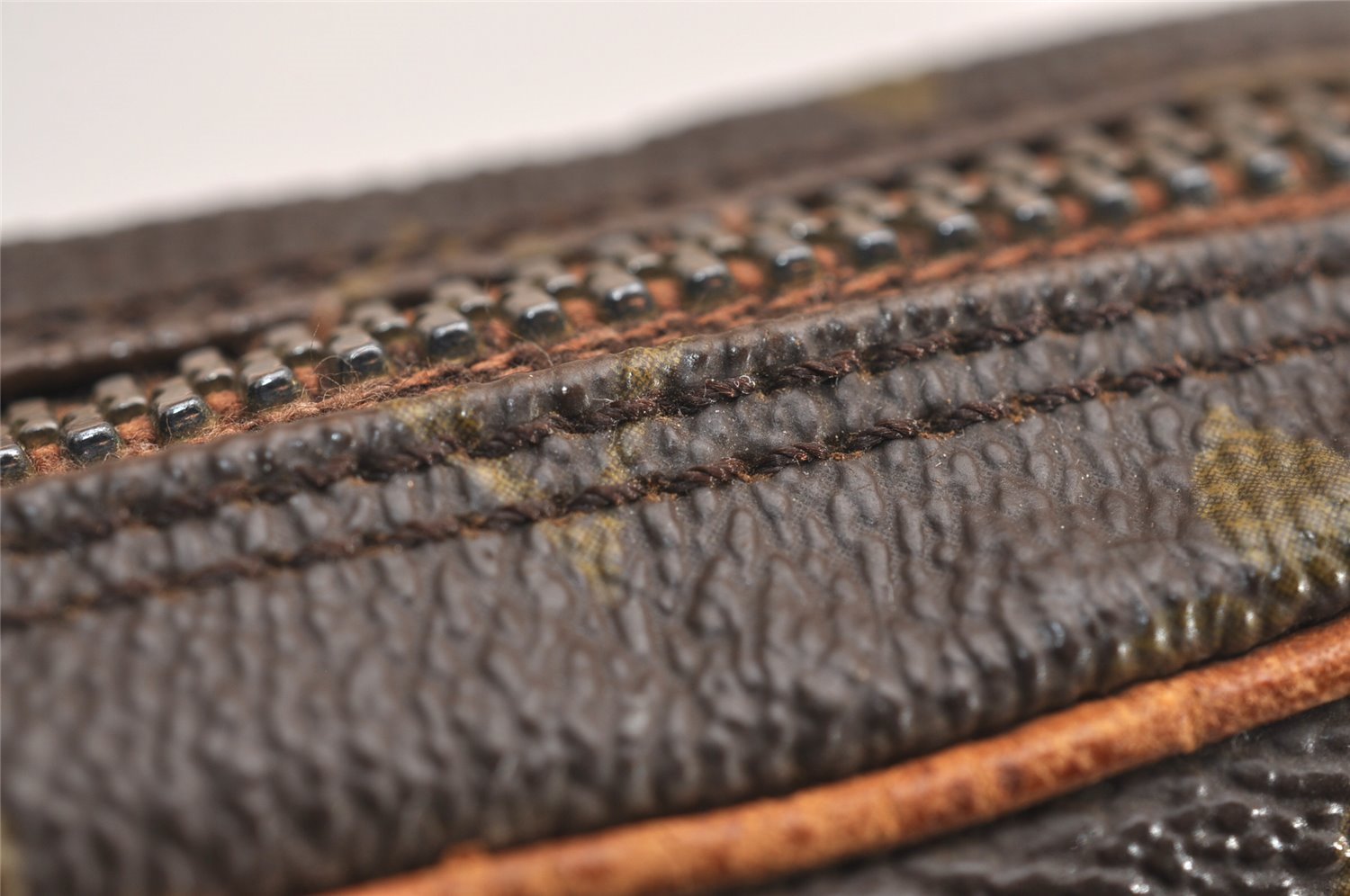 Auth Louis Vuitton Monogram Mini Poche Danube Shoulder Bag M45268 Junk 3798J