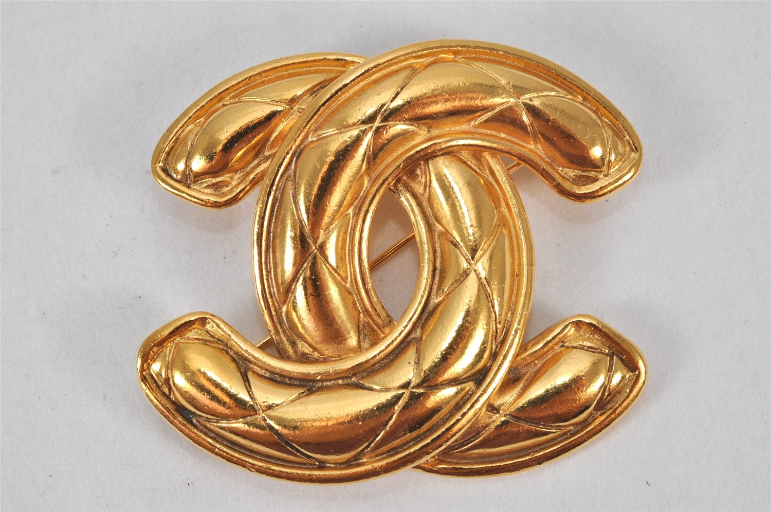 Authentic CHANEL Vintage CoCo Mark Pin Brooch Gold Plating 3798K