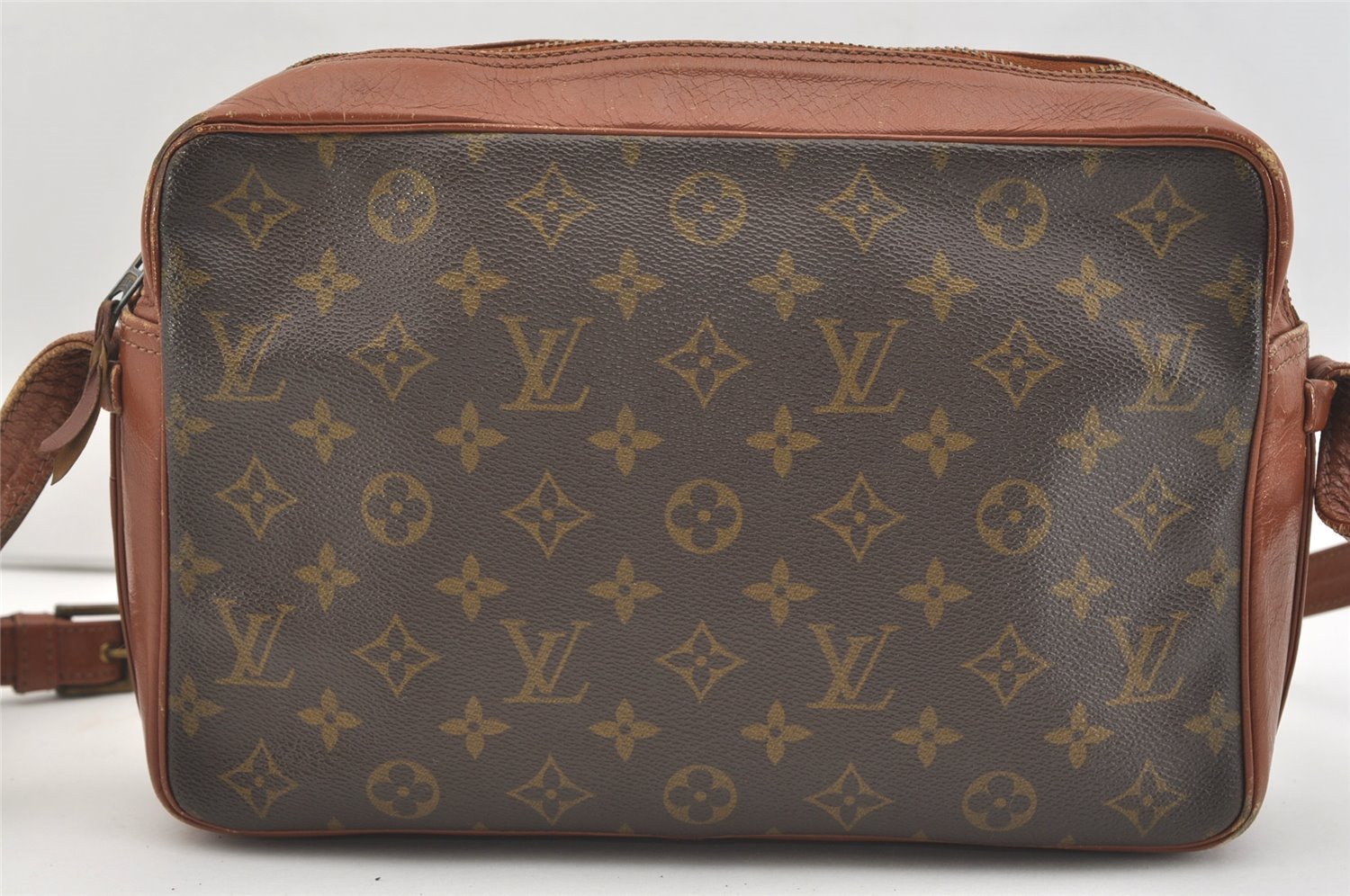Authentic Louis Vuitton Monogram Sac Bandouliere 30 Shoulder Bag Old Model 3801J