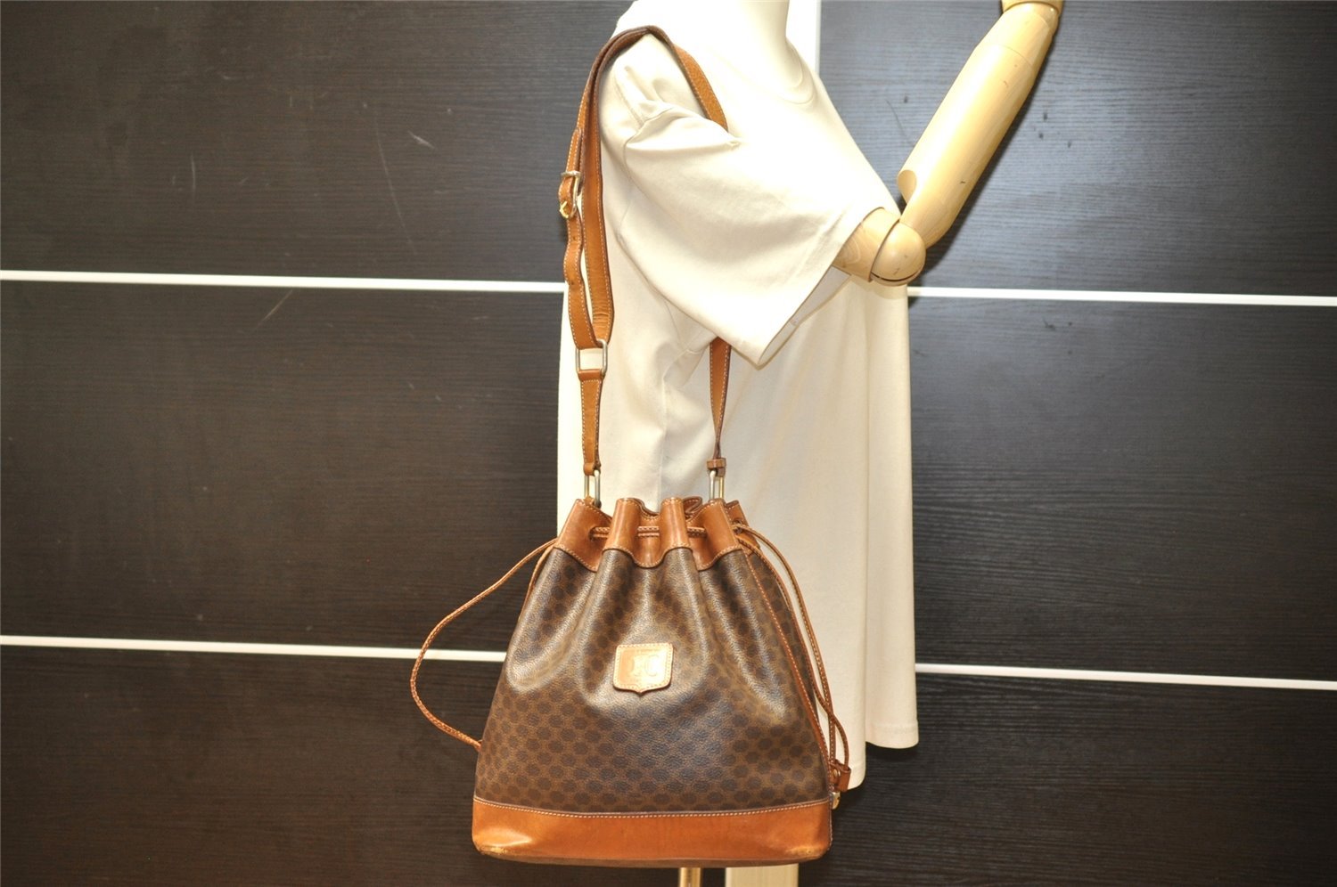 Authentic CELINE Macadam Blason Shoulder Drawstring Bag PVC Leather Brown 3803K
