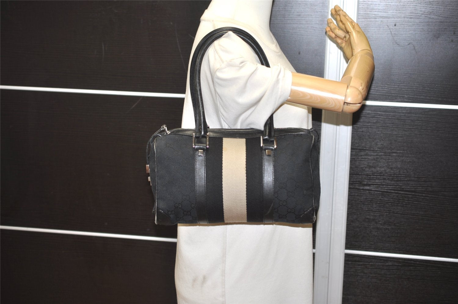 Authentic GUCCI Sherry Line Hand Boston Bag Purse GG Canvas Leather Black 3816J