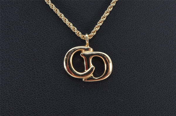 Authentic Christian Dior Gold Tone Chain Pendant Necklace CD 3816K