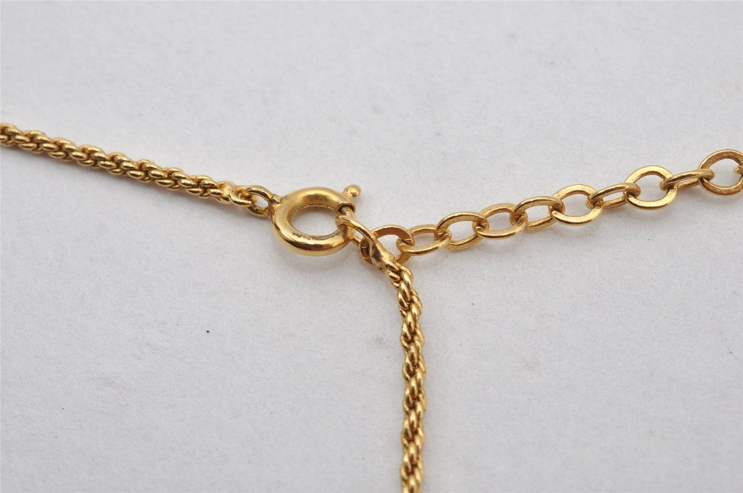 Authentic Christian Dior Gold Tone Chain Pendant Necklace CD 3816K