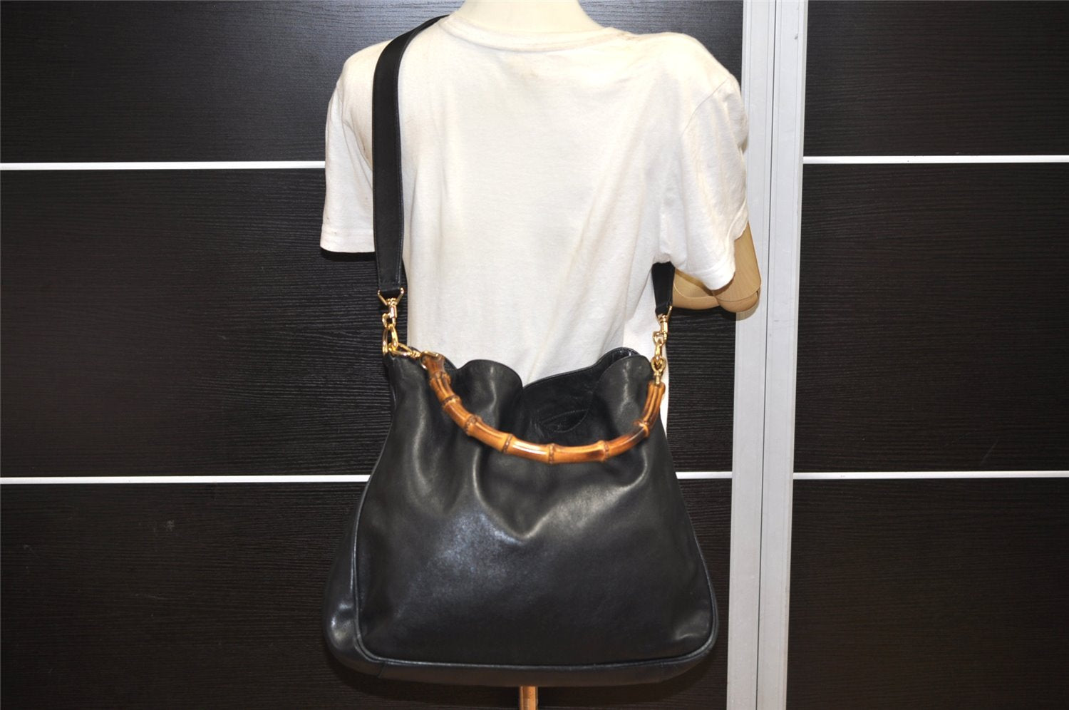 Authentic GUCCI Vintage Bamboo 2Way Shoulder Hand Bag Leather Black Junk 3822K