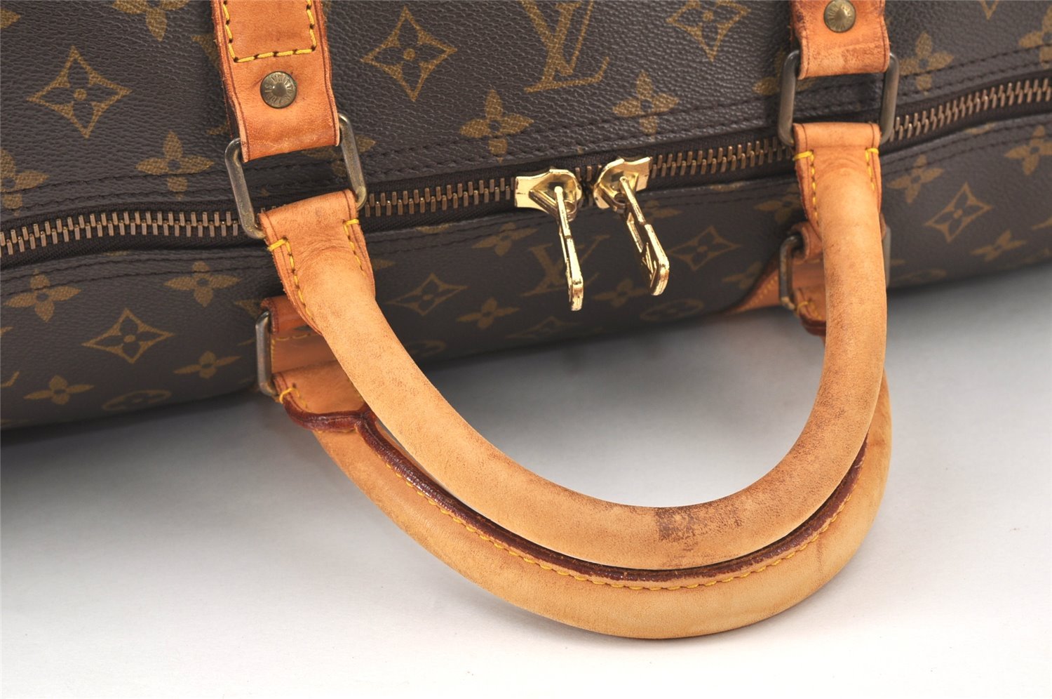 Authentic Louis Vuitton Monogram Keepall 60 Travel Boston Bag M41422 LV 3828K