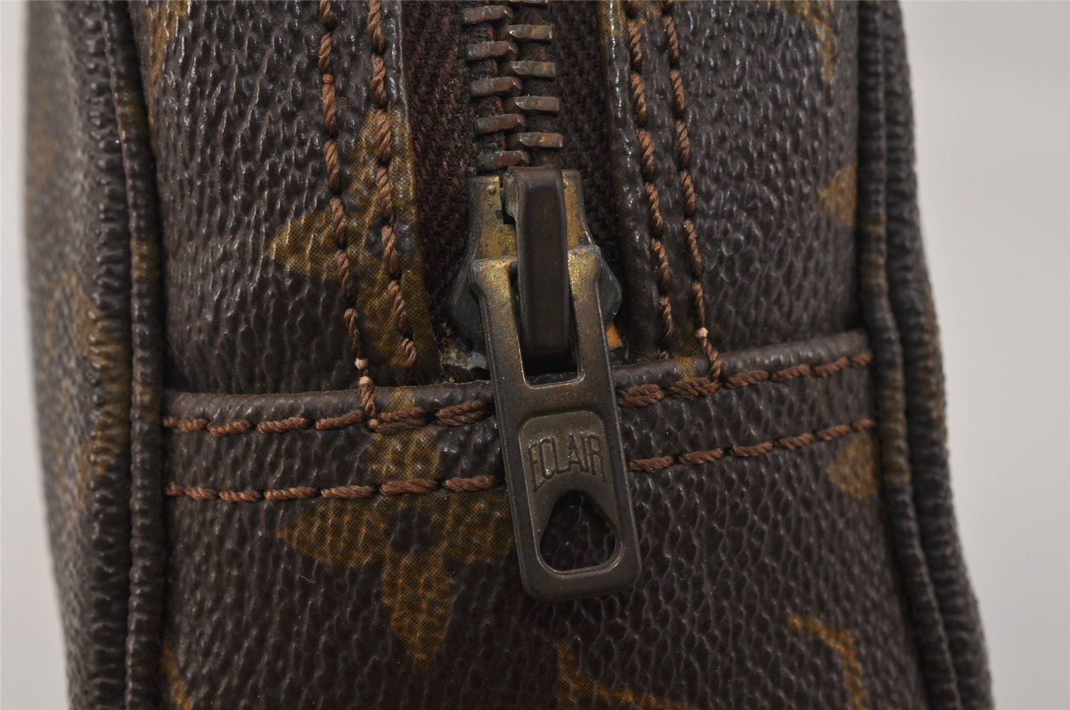 Auth Louis Vuitton Monogram Trousse Toilette 18 Clutch Hand Bag Old Model 3829K