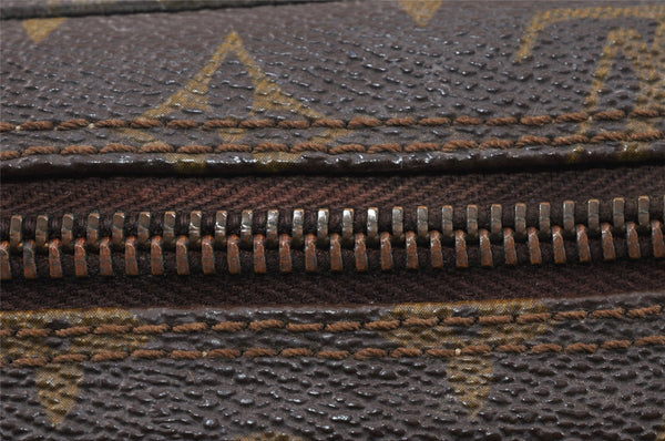 Auth Louis Vuitton Monogram Trousse Toilette 18 Clutch Hand Bag Old Model 3829K