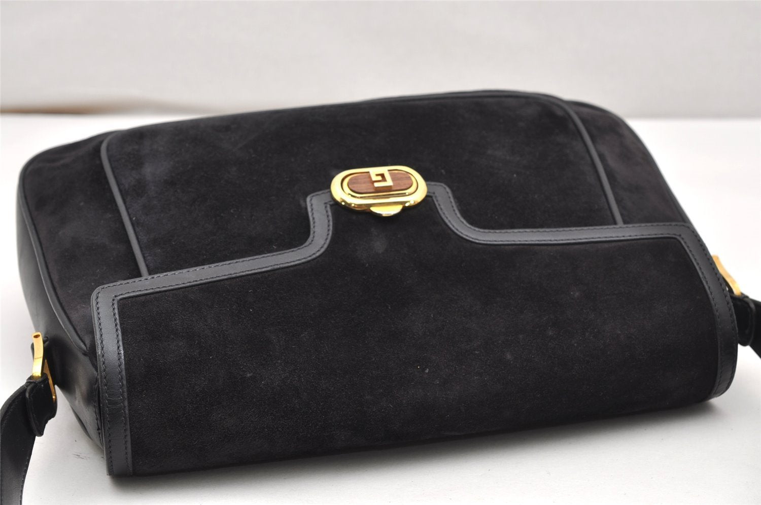 Authentic GUCCI Shoulder Hand Bag Purse Suede Leather Navy Blue 3834K