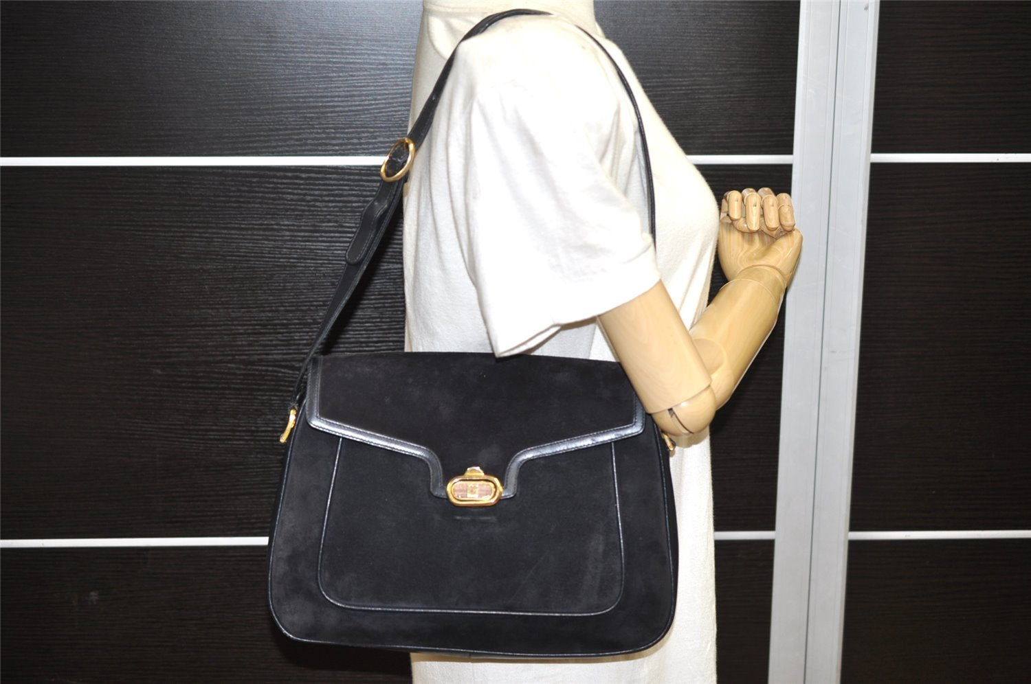 Authentic GUCCI Shoulder Hand Bag Purse Suede Leather Navy Blue 3834K