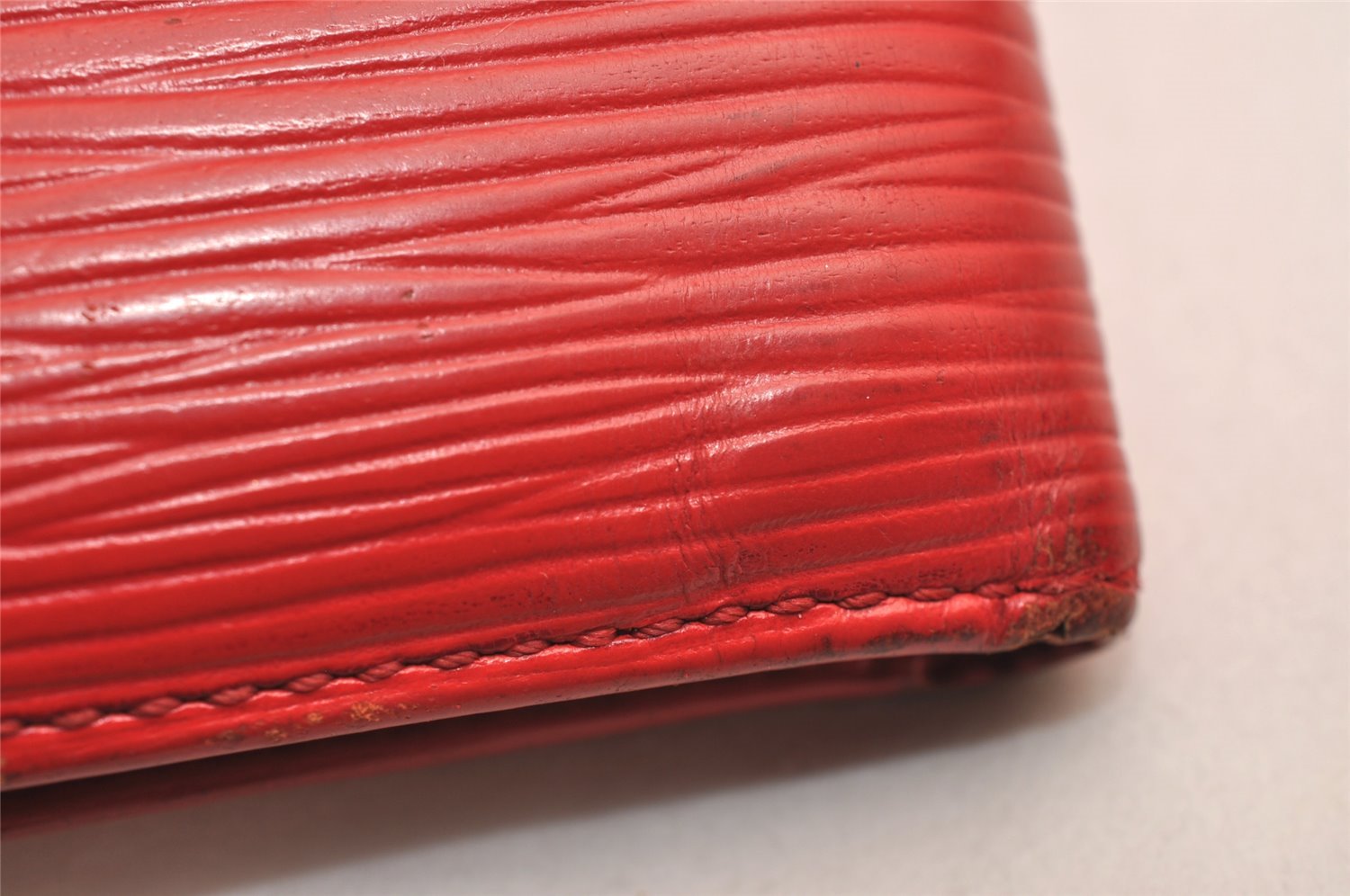 Auth Louis Vuitton Epi Porte Billet Carte Credit Monnaie Wallet M6354E Red 3836J