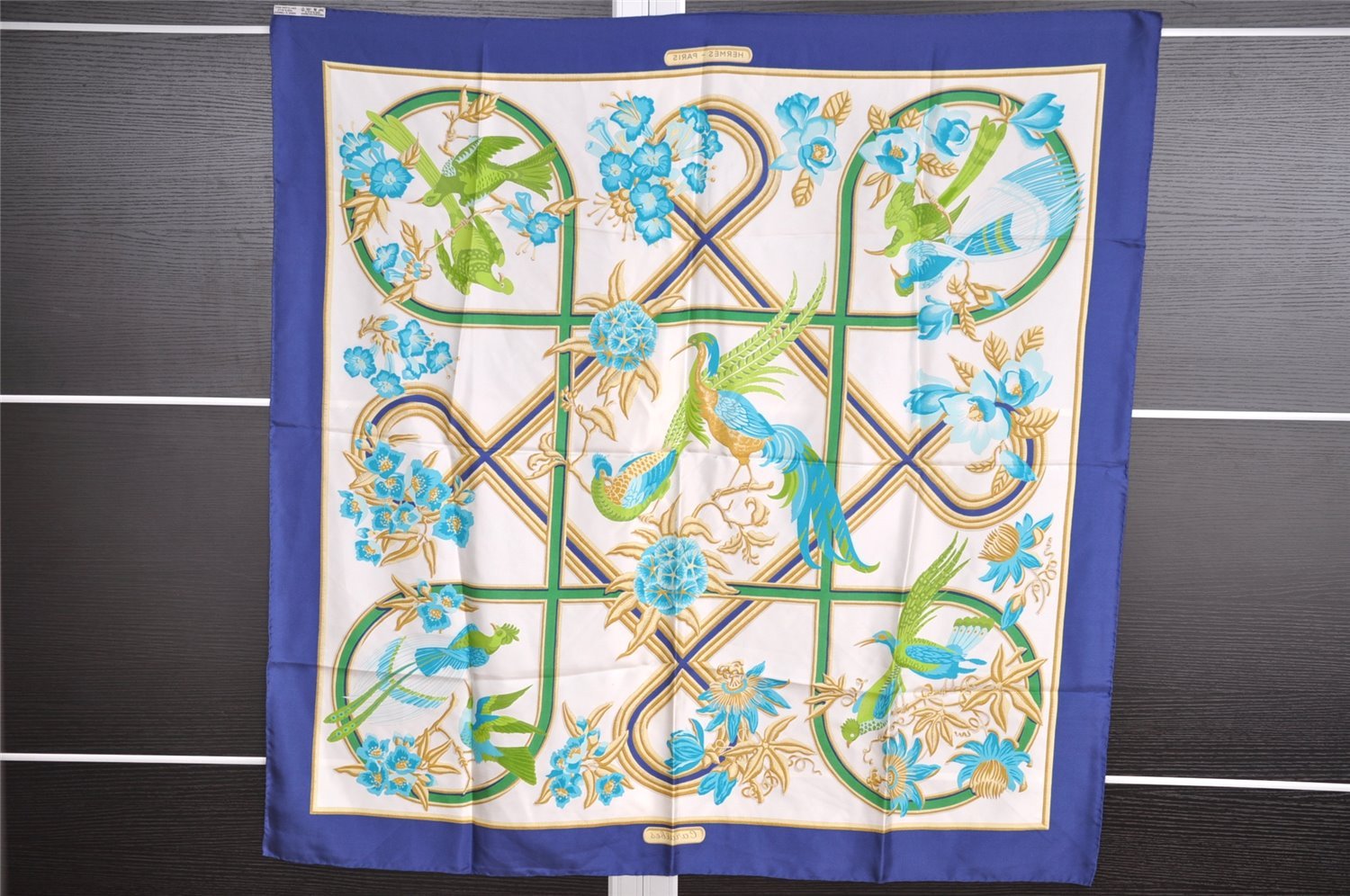 Authentic HERMES Carre 90 Scarf 