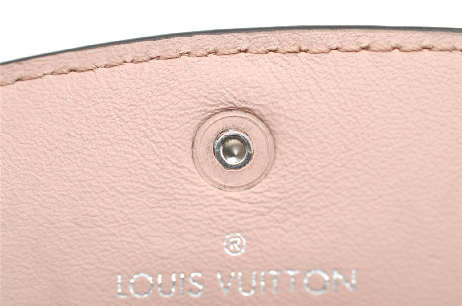 Authentic Louis Vuitton Mahina Multicles 4 Four Hooks Key Case M64056 Pink 3838K