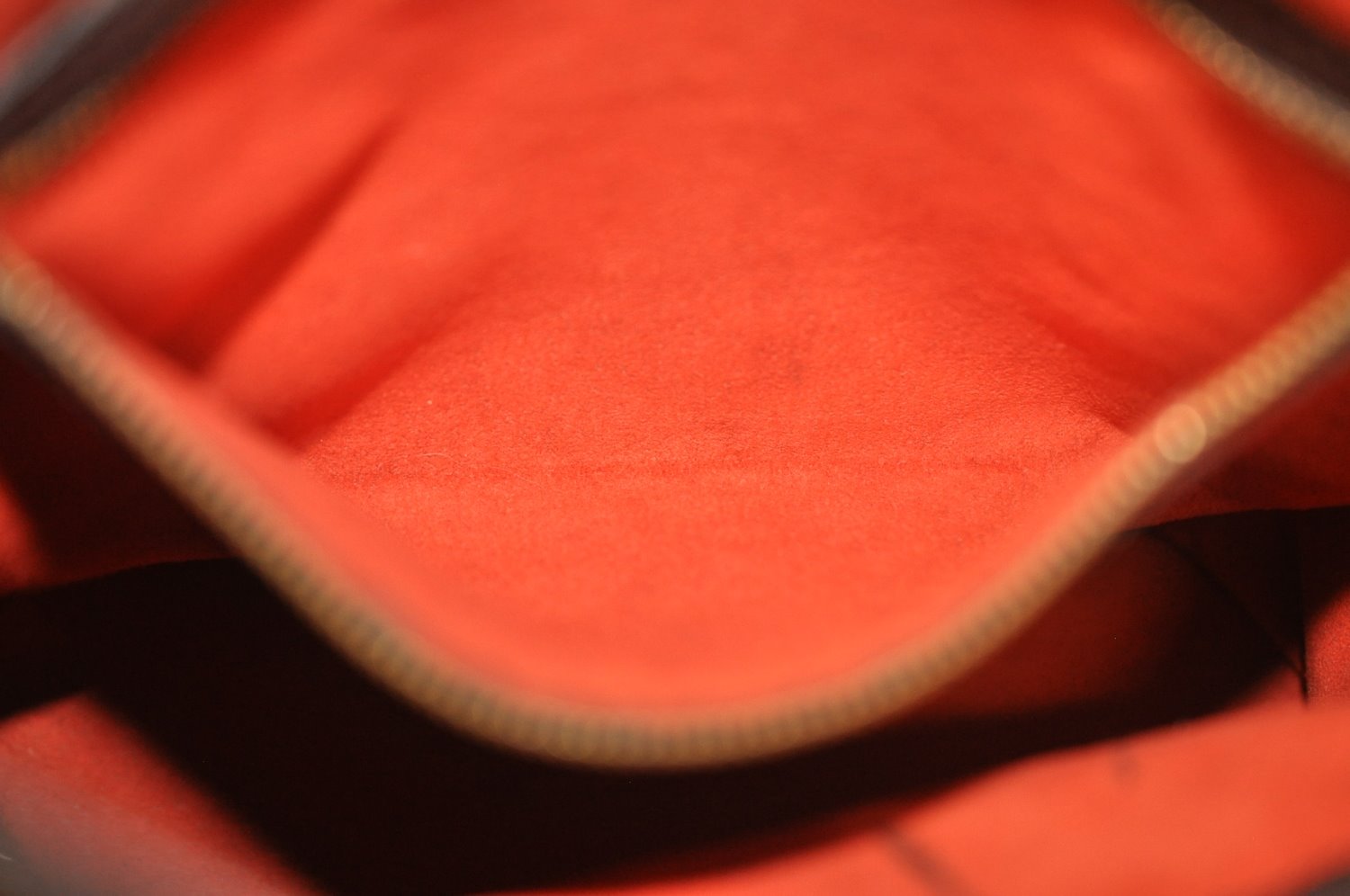 Authentic Louis Vuitton Damier Marais Bucket Shoulder Tote Bag N42240 LV 3841I