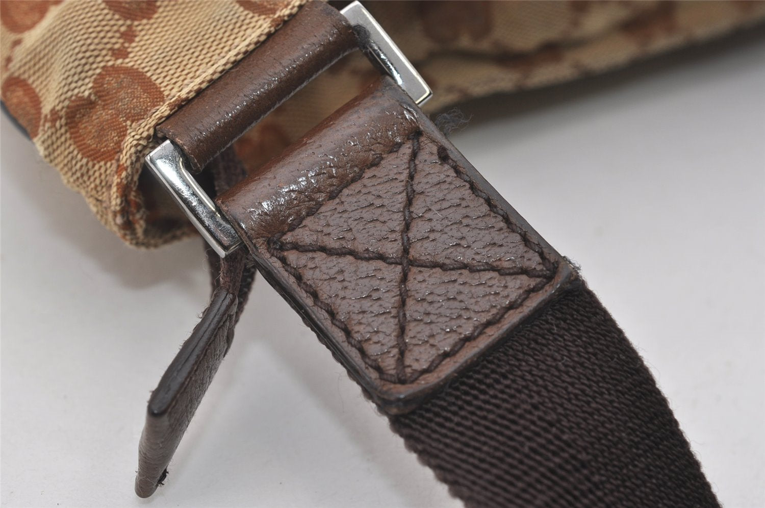 Authentic GUCCI Shoulder Cross Body Bag GG Canvas Leather 132907 Brown 3856I