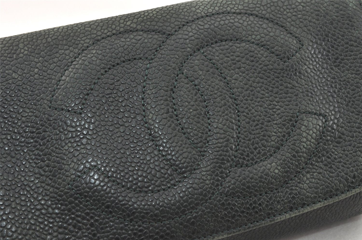 Authentic CHANEL Caviar Skin CC Logo Cosmetic Pouch Purse Green 3857K