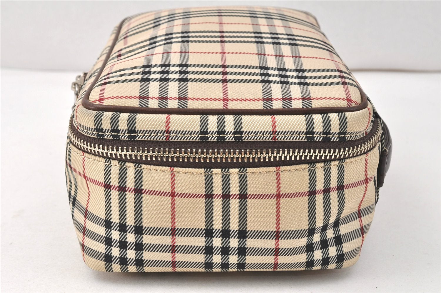 Authentic BURBERRY Nova Check Clutch Hand Bag Purse Nylon Leather Beige 3858K