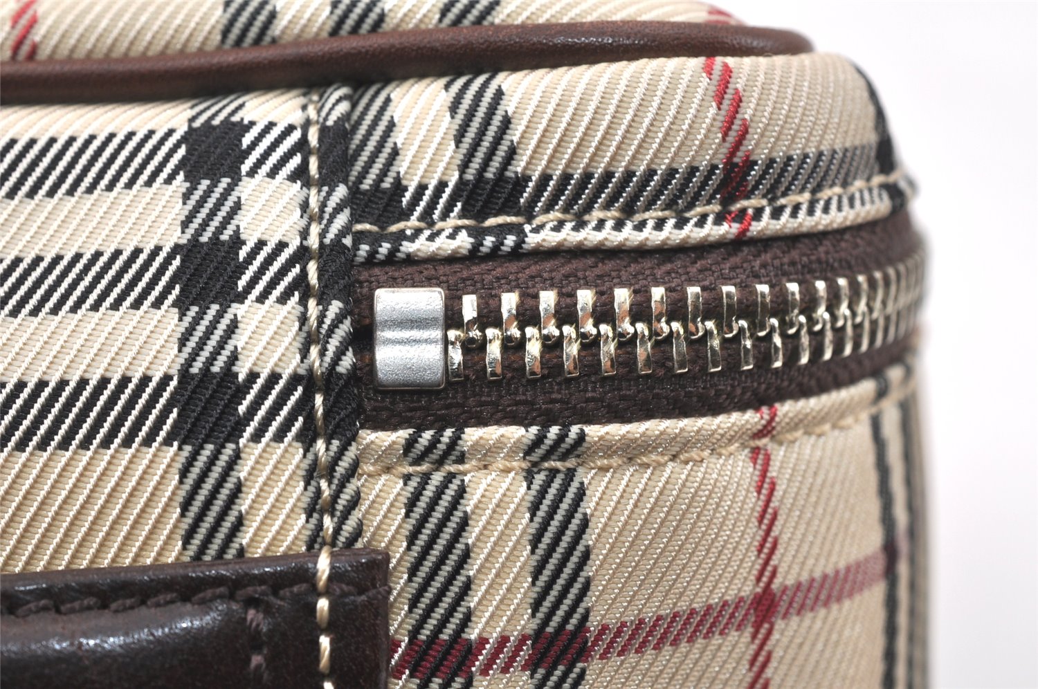 Authentic BURBERRY Nova Check Clutch Hand Bag Purse Nylon Leather Beige 3858K