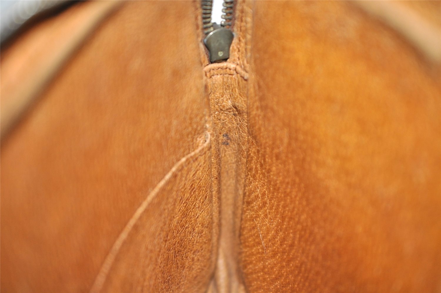 Authentic Louis Vuitton Monogram Pochette Sport Clutch Hand Bag Old Model 3865I