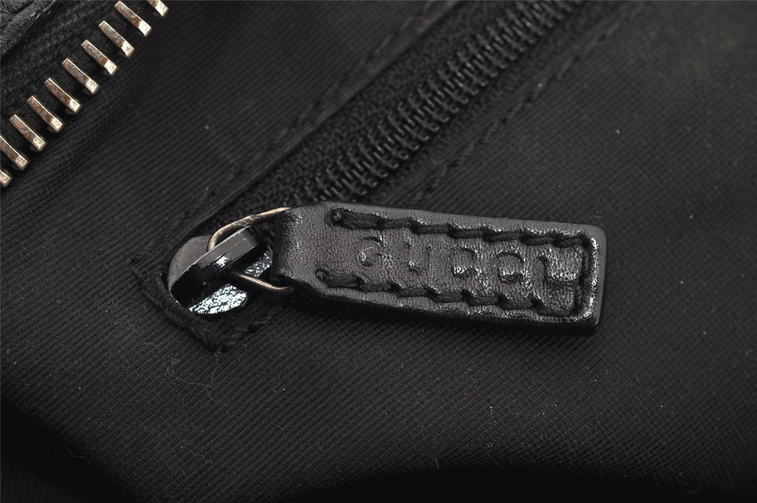 Authentic GUCCI Shoulder Hand Bag Purse GG Canvas Leather 30458 Black 3868I