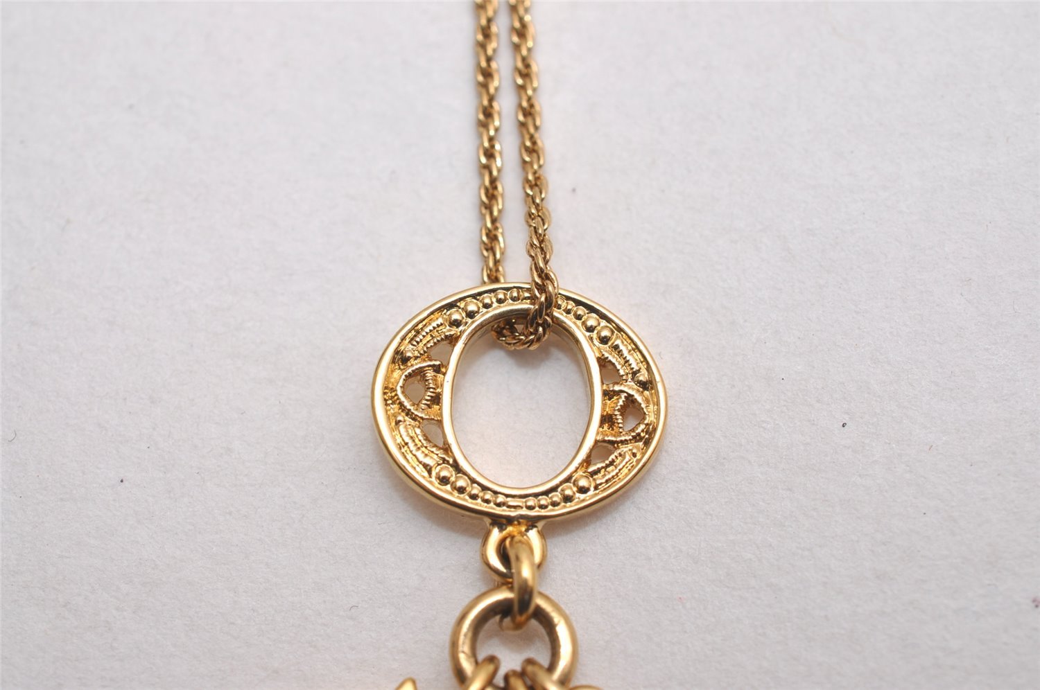 Authentic Christian Dior Gold Tone Chain Pendant Necklace CD 3870J