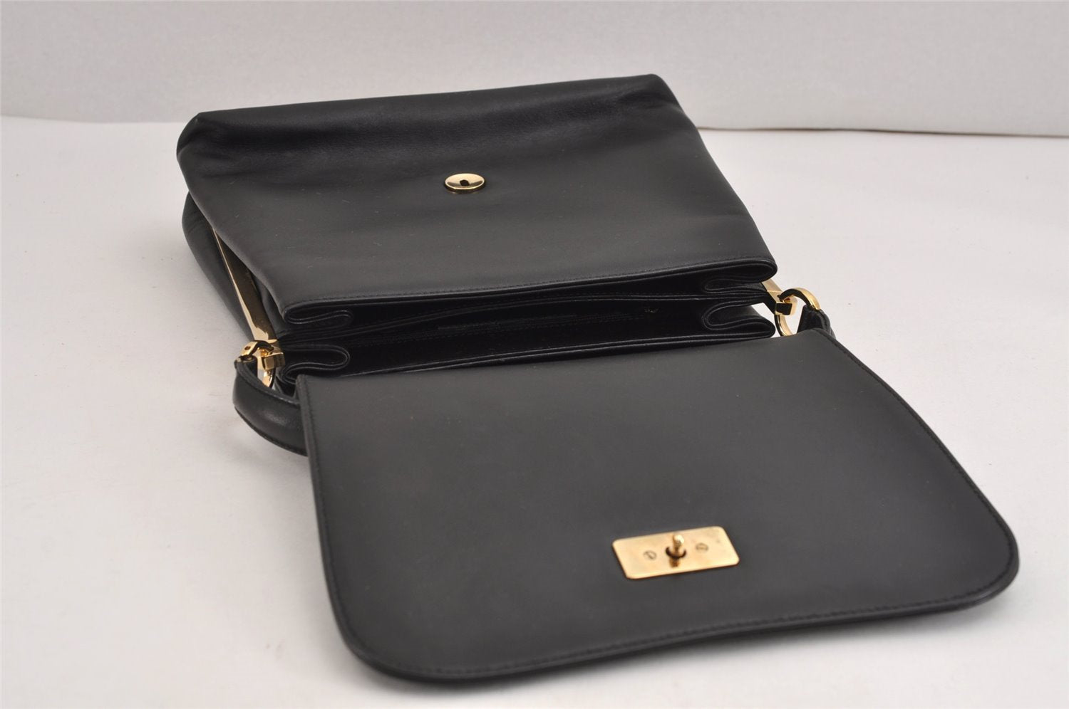 Authentic Salvatore Ferragamo Gancini Hand Bag Purse Leather Black SF 3871J