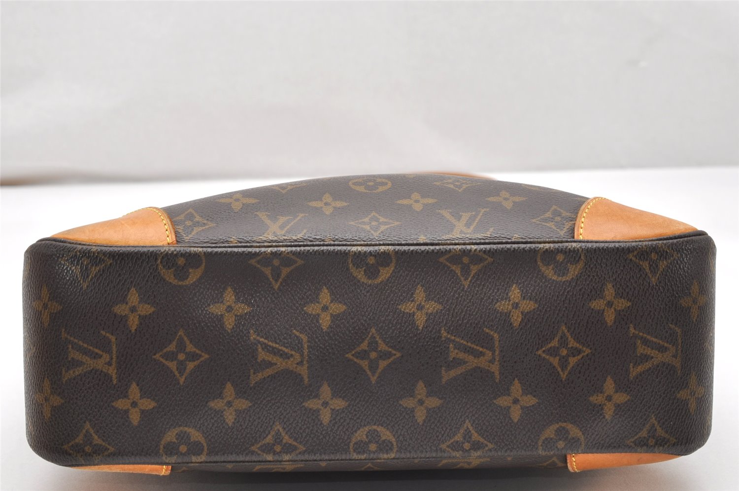 Authentic Louis Vuitton Monogram Boulogne 30 Shoulder Cross Bag M52165 LV 3874K