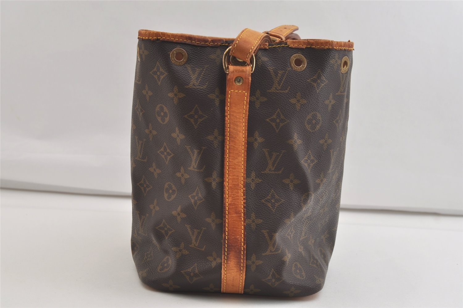 Authentic Louis Vuitton Monogram Petit Noe M42226 Shoulder Drawstring Bag 3876K