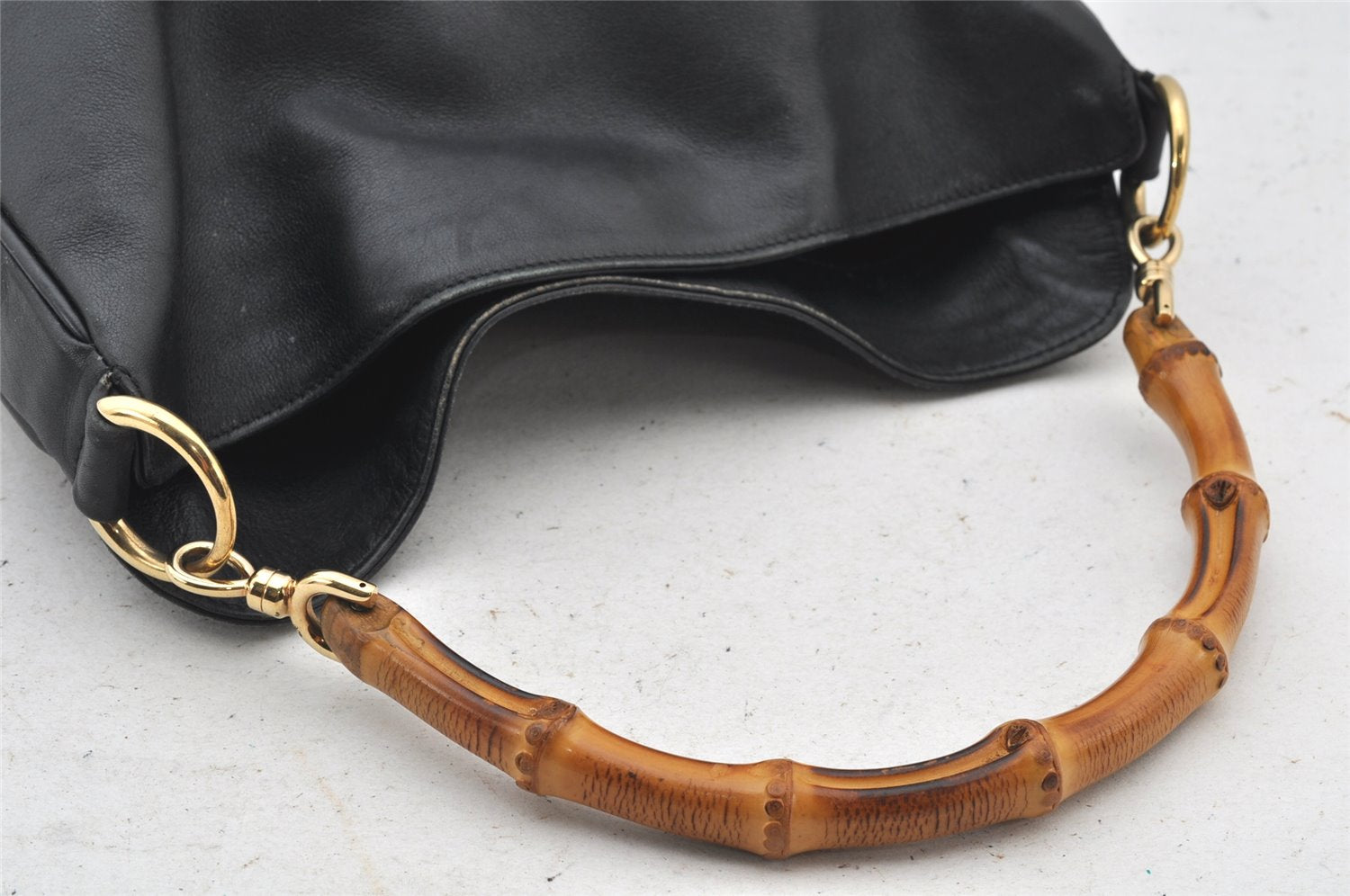 Authentic GUCCI Bamboo Vintage Shoulder Bag Purse Leather Black Junk 3877K