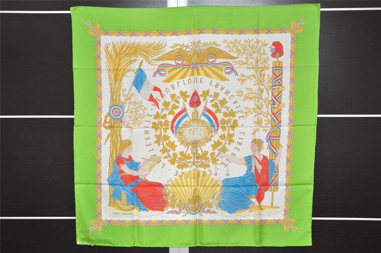 Auth HERMES Carre 90 Scarf 