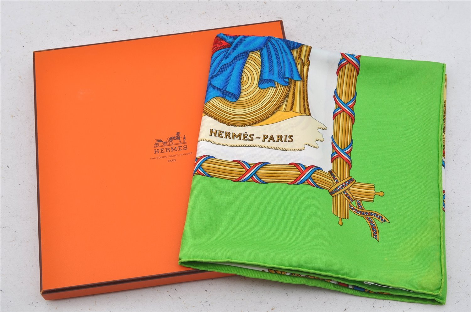 Auth HERMES Carre 90 Scarf 