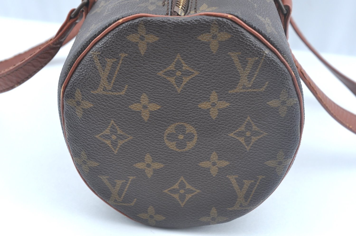 Authentic Louis Vuitton Monogram Papillon 30 Hand Bag Old Model LV 3882I