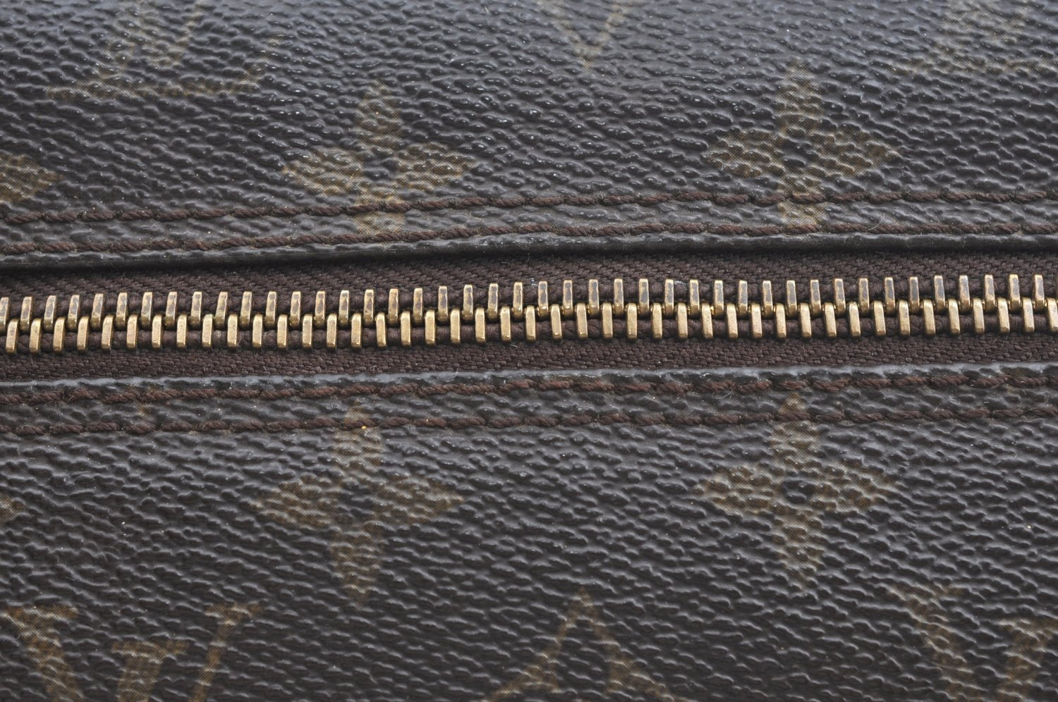 Authentic Louis Vuitton Monogram Papillon 30 Hand Bag Old Model LV 3882I