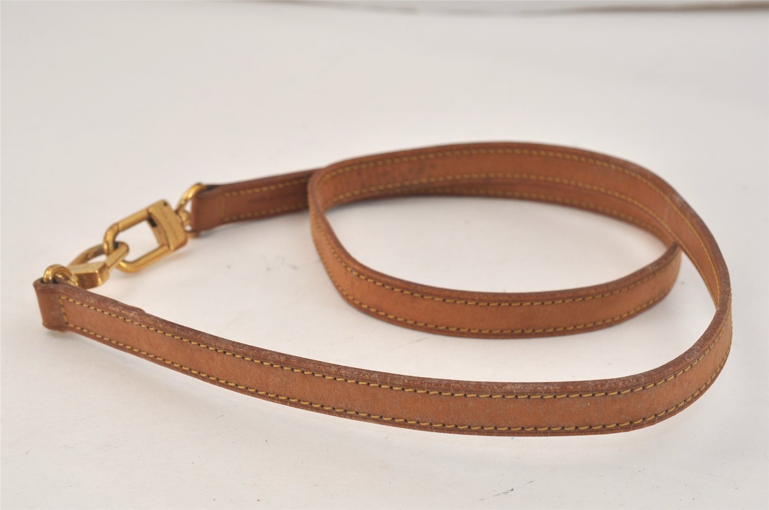 Authentic Louis Vuitton Leather Shoulder Strap Beige 39.2