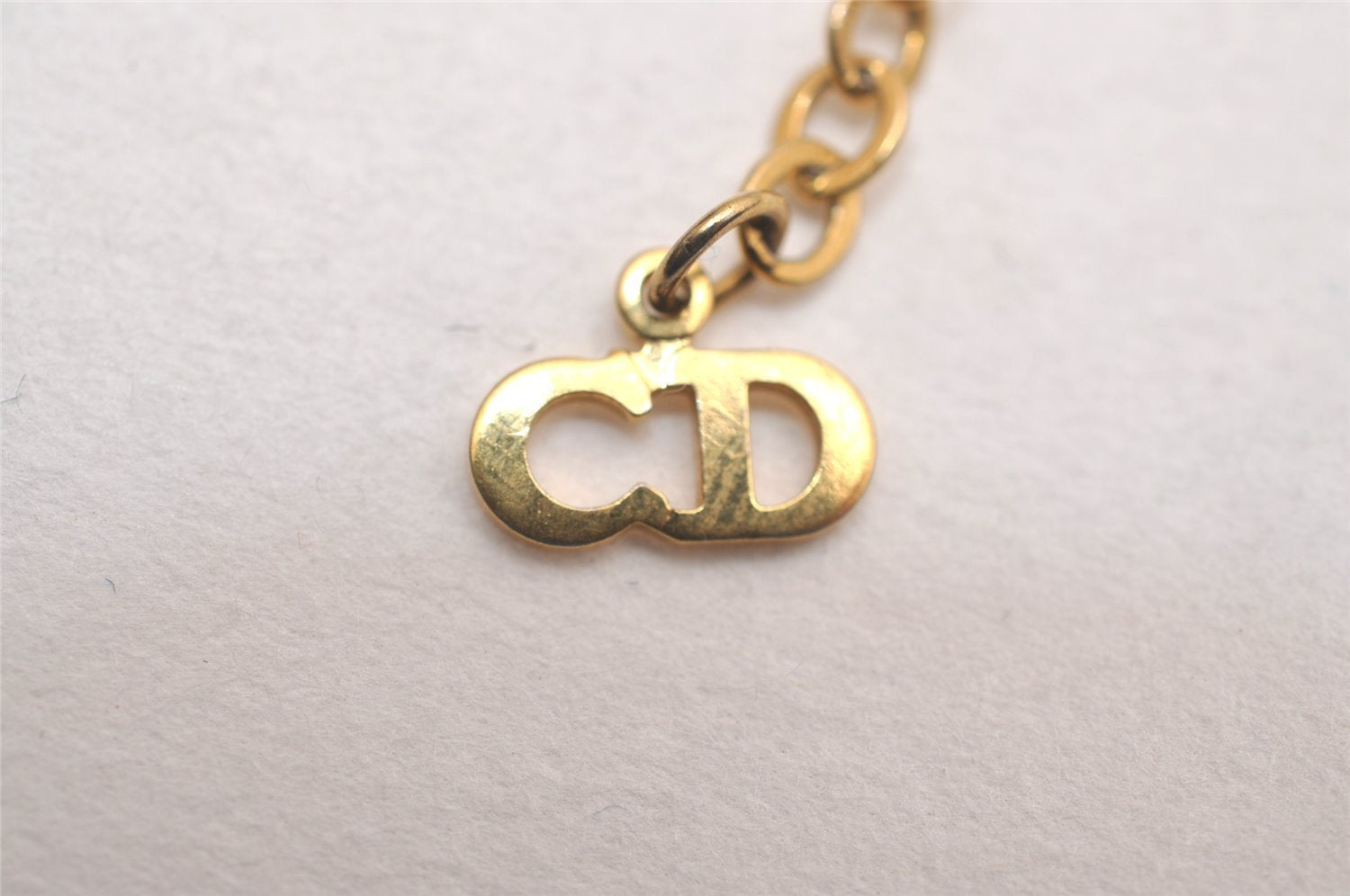 Authentic Christian Dior Vintage Gold Tone Chain Pendant Necklace CD 3885J