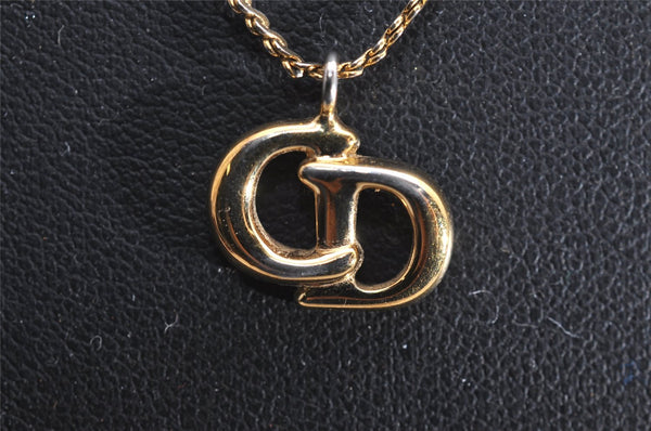 Authentic Christian Dior Vintage Gold Tone Chain Pendant Necklace CD 3886J