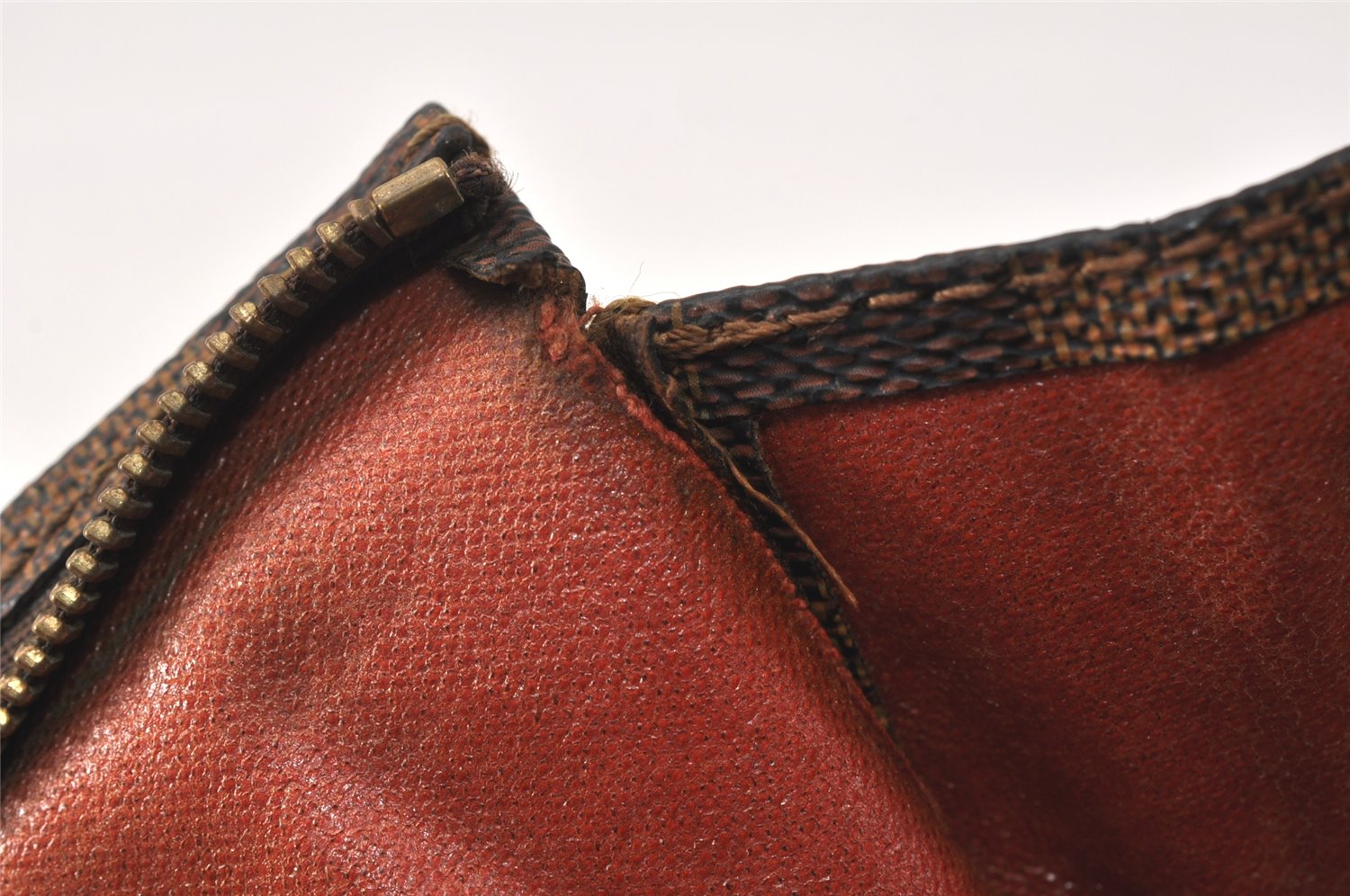 Authentic Louis Vuitton Damier Poche Toilette 26 Cosmetic Pouch N47543 LV 3887K