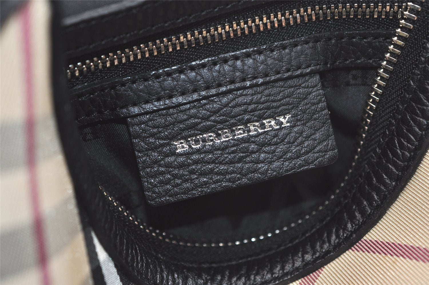 Authentic BURBERRY Nova Check Shoulder Hand Bag Purse Nylon Leather Black 3888K