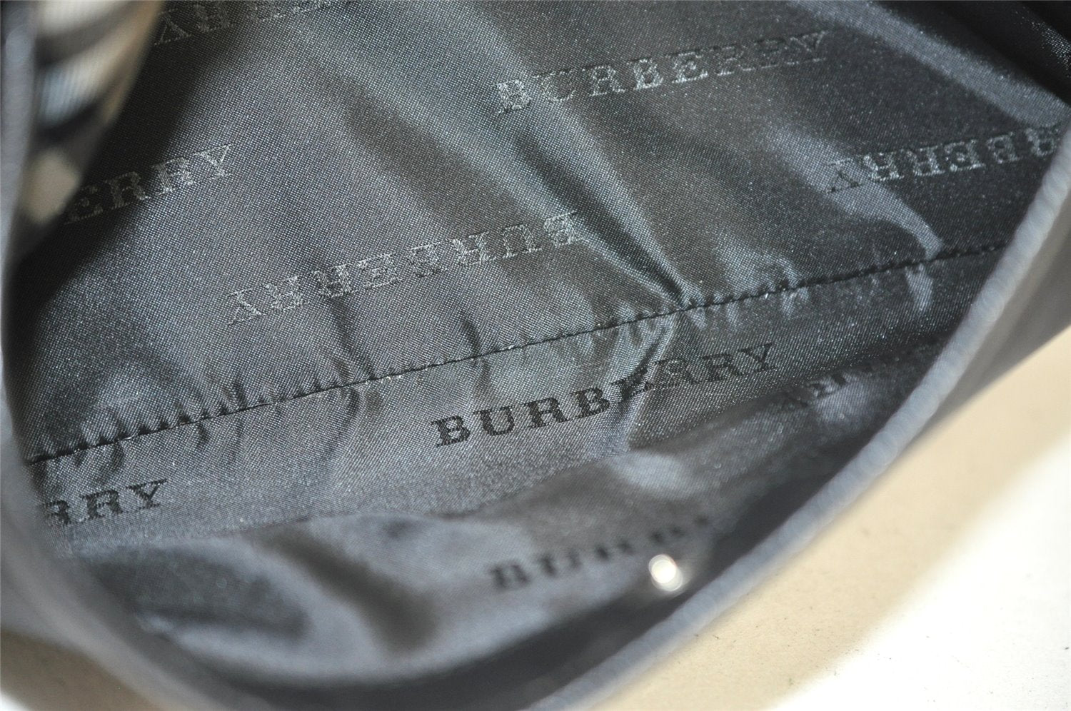 Authentic BURBERRY Nova Check Shoulder Hand Bag Purse Nylon Leather Black 3888K
