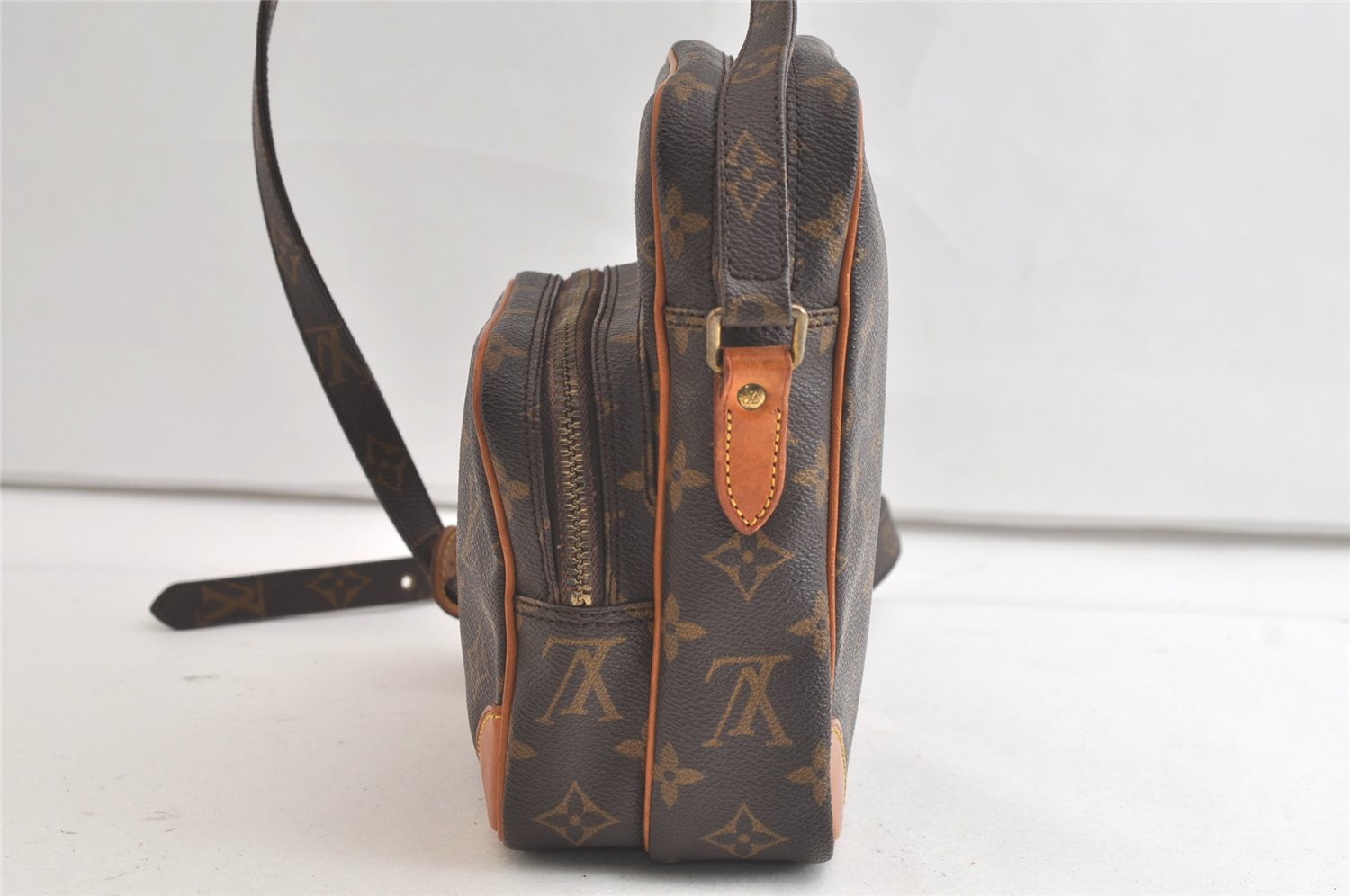 Authentic Louis Vuitton Monogram Amazone Shoulder Cross Body Bag M45236 LV 3889K