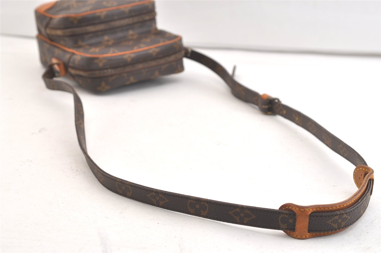 Authentic Louis Vuitton Monogram Amazone Shoulder Cross Body Bag M45236 LV 3889K