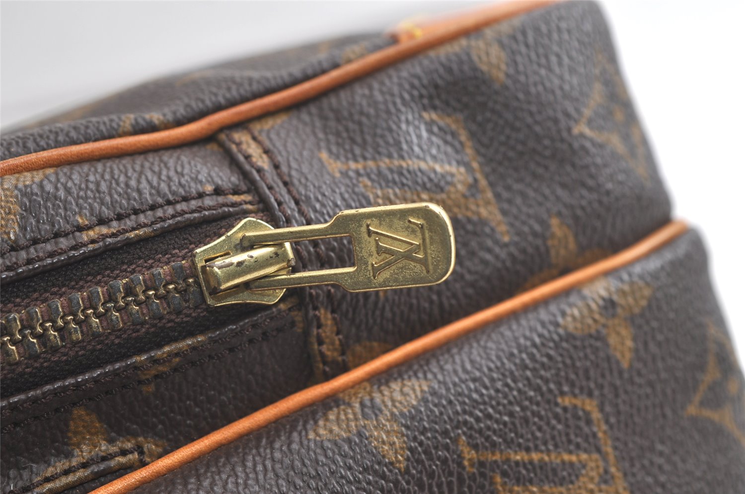 Authentic Louis Vuitton Monogram Amazone Shoulder Cross Body Bag M45236 LV 3889K