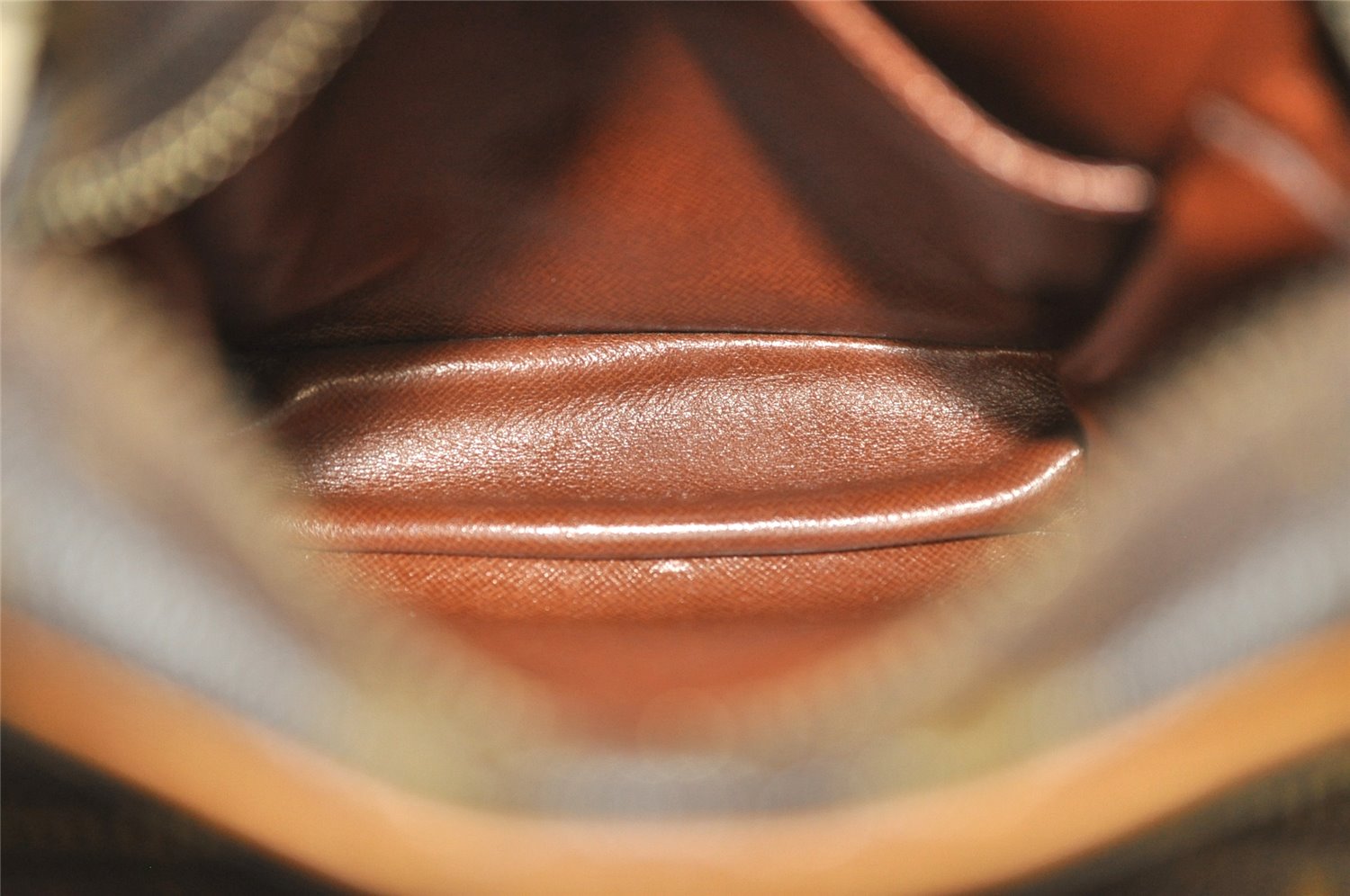 Authentic Louis Vuitton Monogram Amazone Shoulder Cross Body Bag M45236 LV 3889K