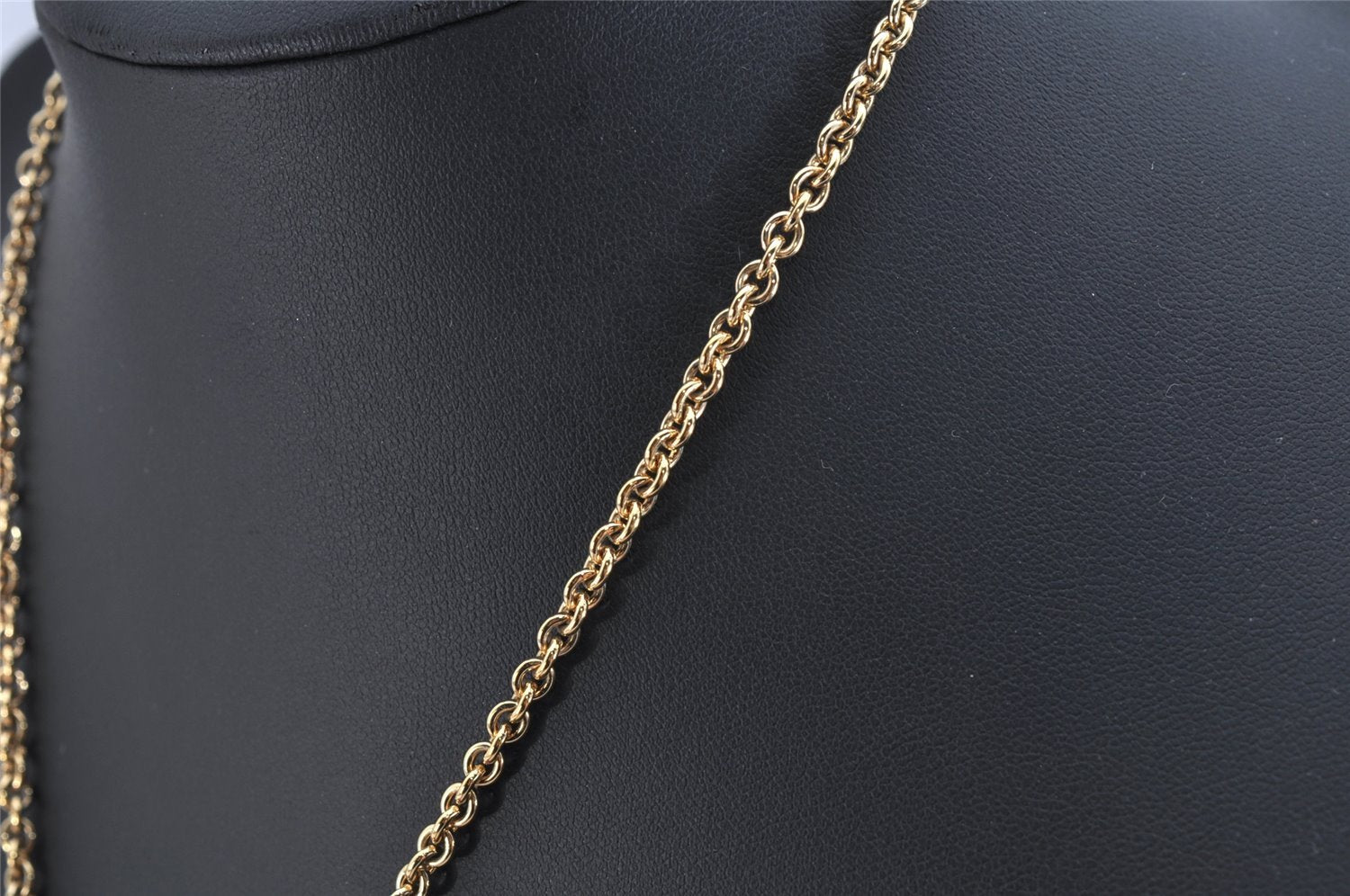 Authentic Christian Dior Gold Tone Chain Pendant Necklace CD Box 3891K